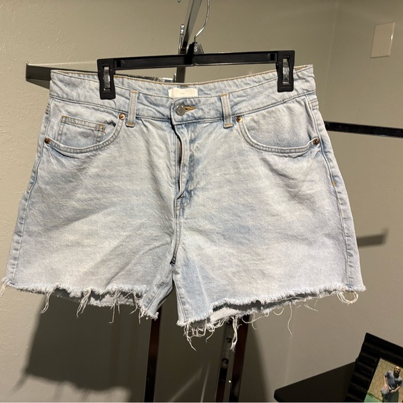 H&M Light Blue Denim shorts Jeans - Picture 1 of 3